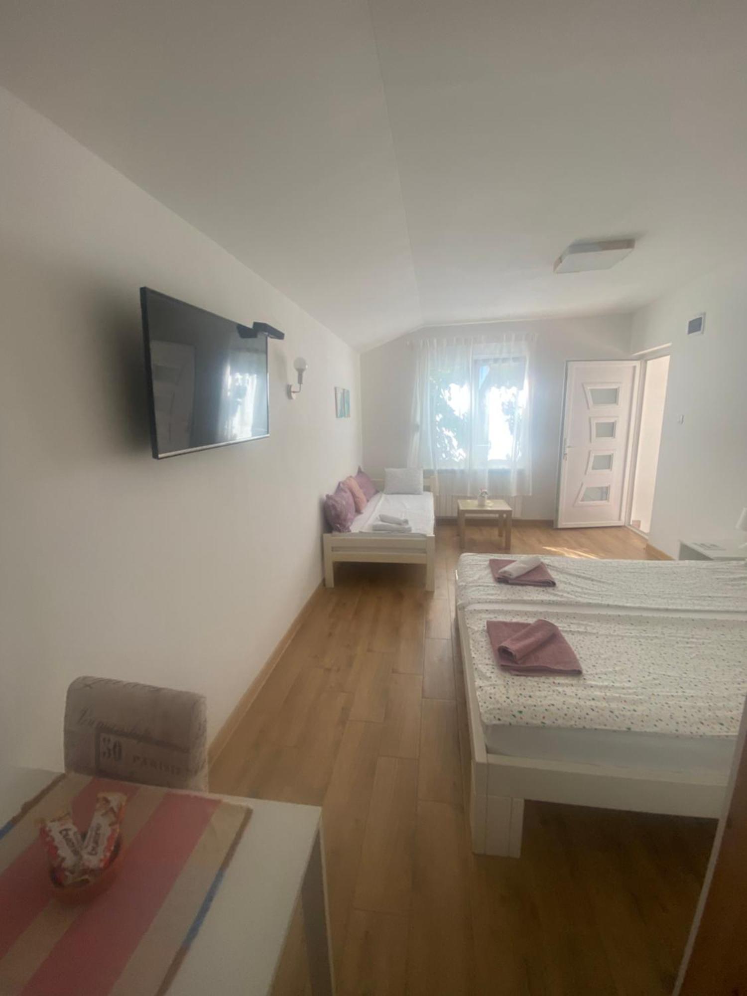 Garden Apartmani 3 Bělehrad Exteriér fotografie